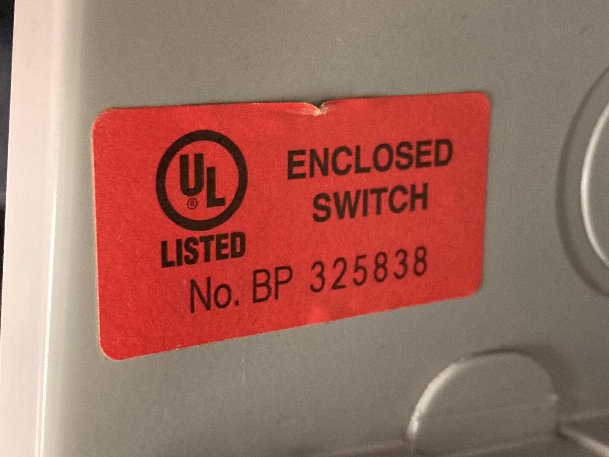 Used Siemens,BP 325838,Heavy Duty Enclosed Safety Switch