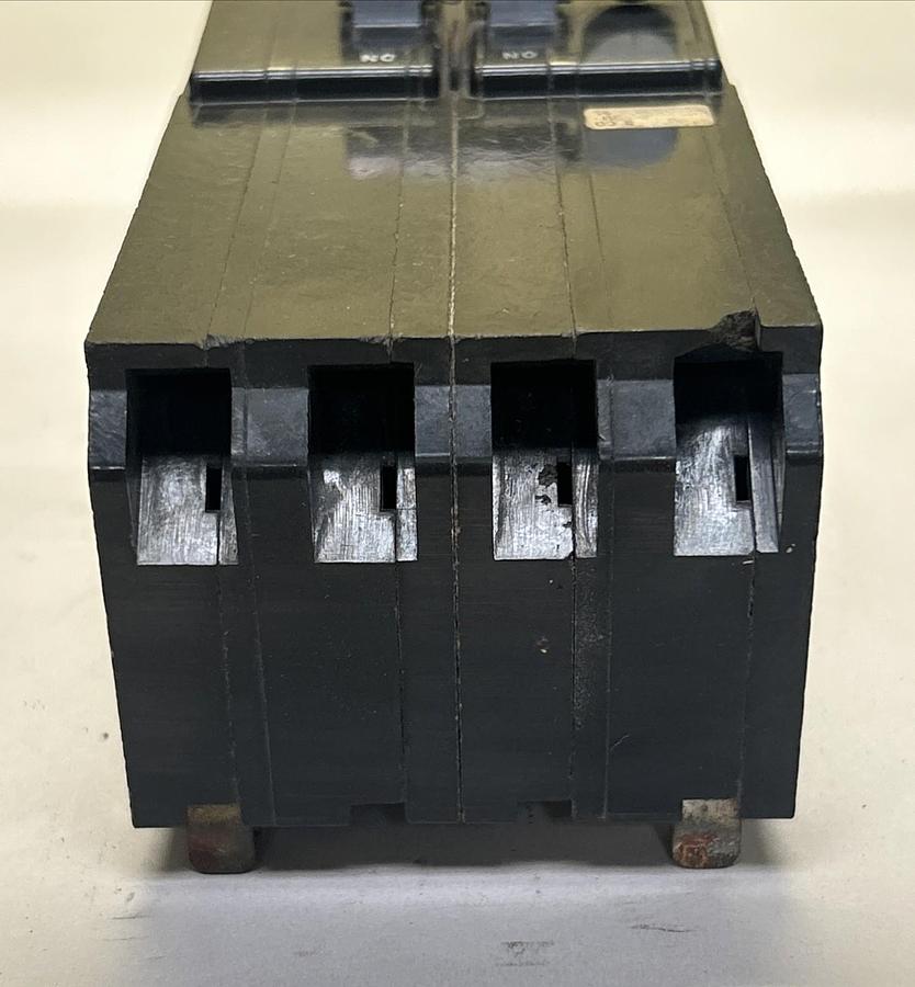 Used SQUARE D,QIA2150,CIRCUIT BREAKER 150A 120/240V 2P