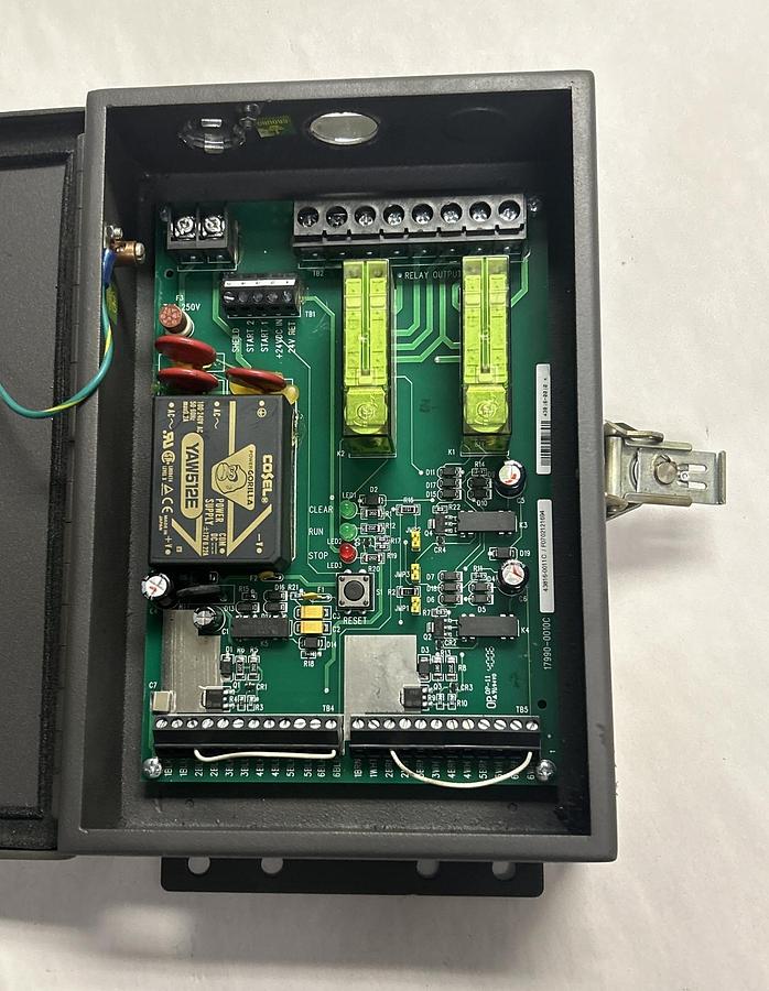 Used OMRON STI,MC4-0011,SAFETY CONTROLLER