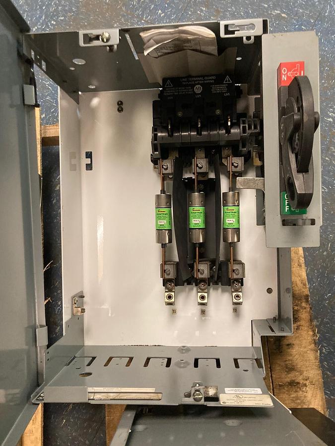 Used Allen-Bradley,2100 2192F,18 Inch 100A MCC Disconnect Feeder Bucket