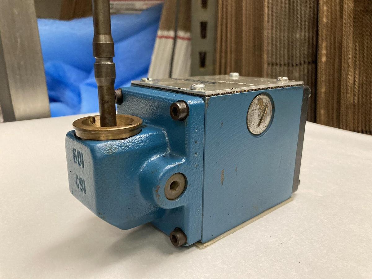 Used Rexroth,4WMM10GA31/F,Hydraulic Directional Control Valve