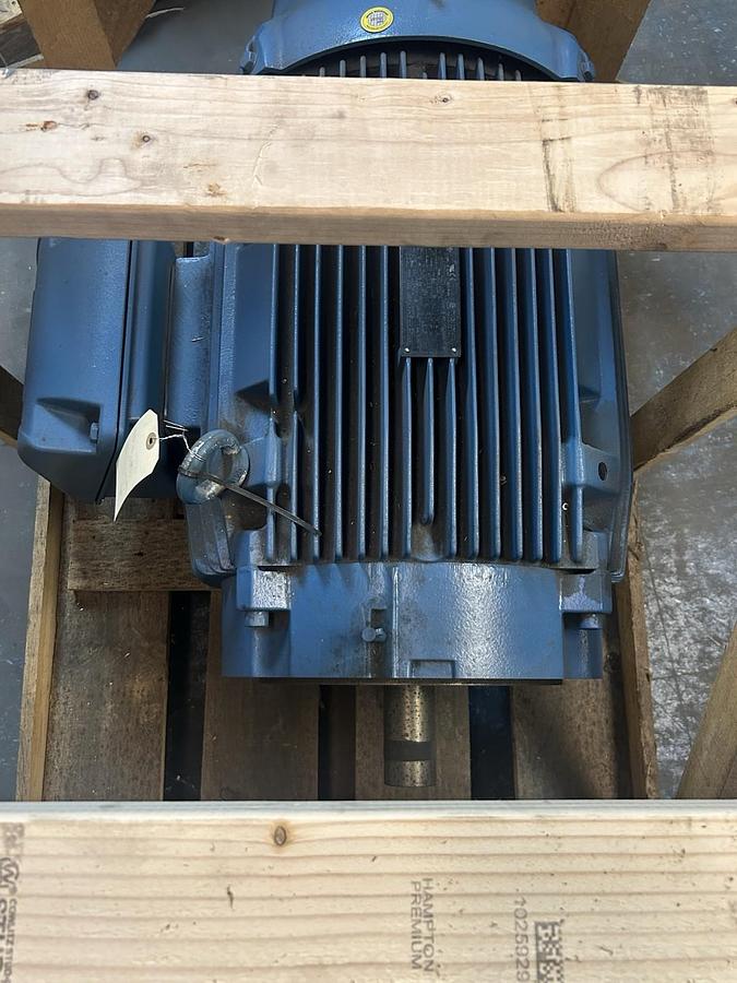 WEG,R10018ET3H405T-W22,SEVERE DUTY MOTOR 100HP 575V 1775RPM 404/5TSC FRAME