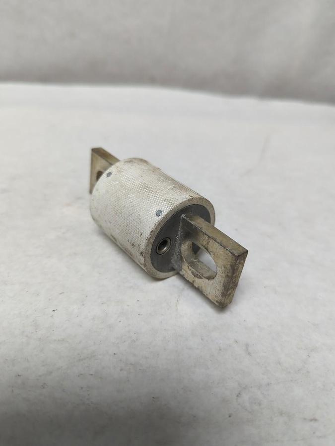 Used COOPER BUSSMANN,FWX-300A,SEMI-CONDUCTOR 300 AMP FUSE PRE-OWNED