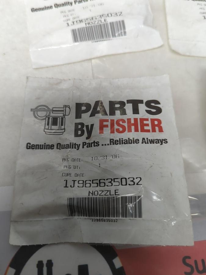 FISHER,1J965635032,NOZZLE LOT OF 4 NOS