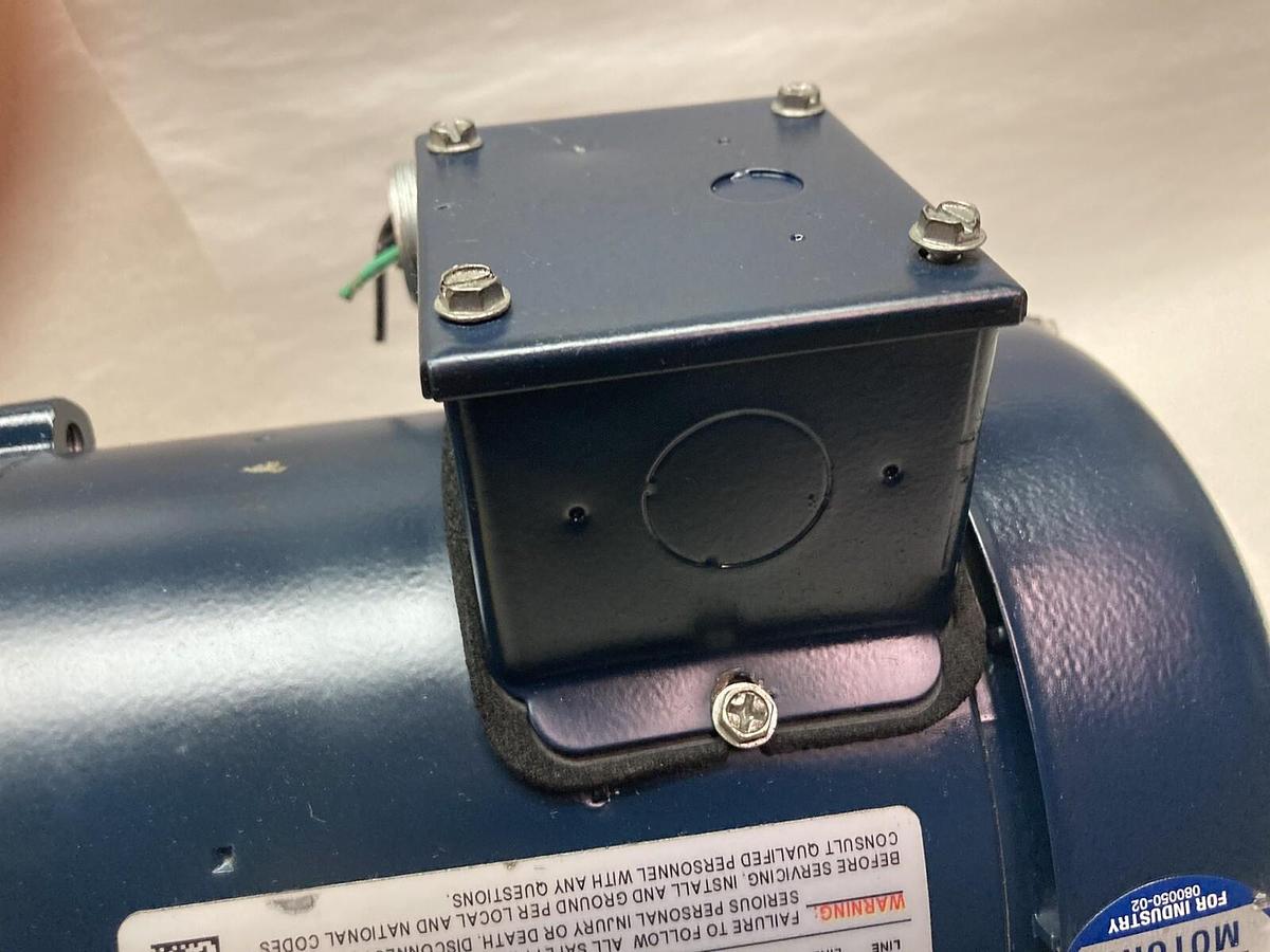 Used IronMan,GRG-HMQ821-30-H-56-16,Gear Reducer 30:1 Ratio w/Motor 1725rpm 60Hz 1/2Hp