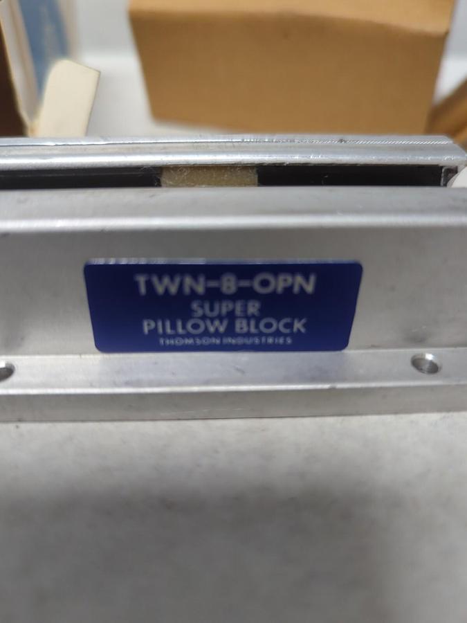 THOMSON,TWN 8 OPN,TWIN SUPER BALL BUSHING PILLOW BLOCK NOS