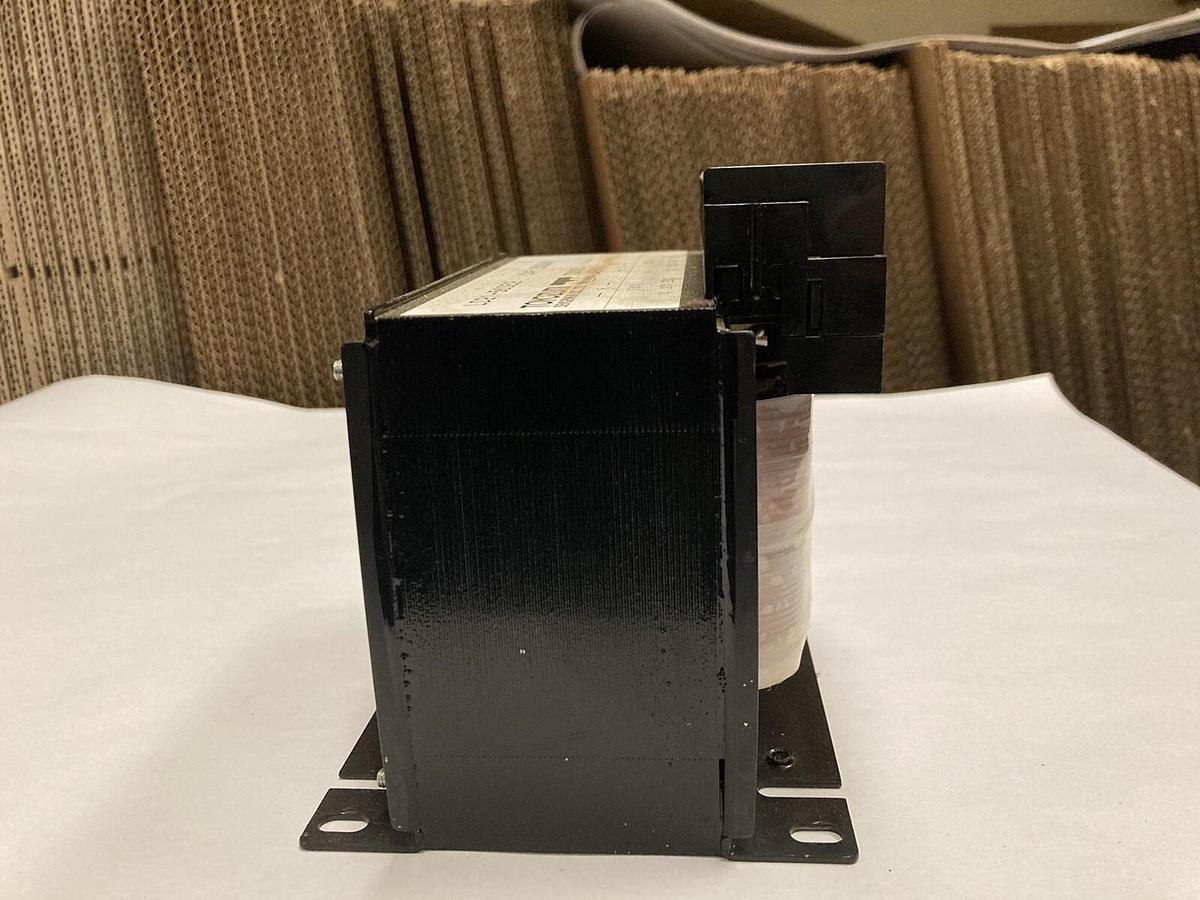 Used Toyozumi Dengenkik,LD21-500E2,500VA Transformer