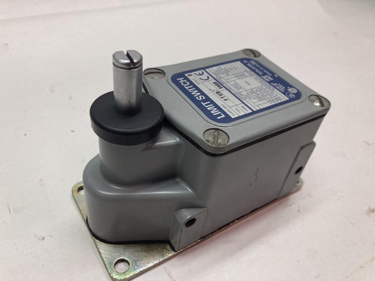 Square D,Type 9007FTUB9808,Ser D Limit Switch