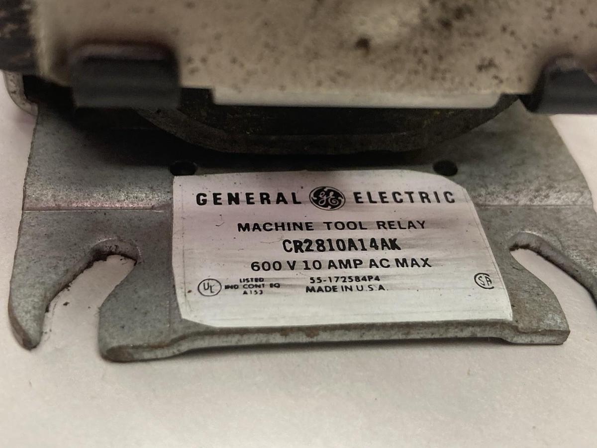 Used General Electric,CR2810A14AK,Relay 10A 600Vac Max