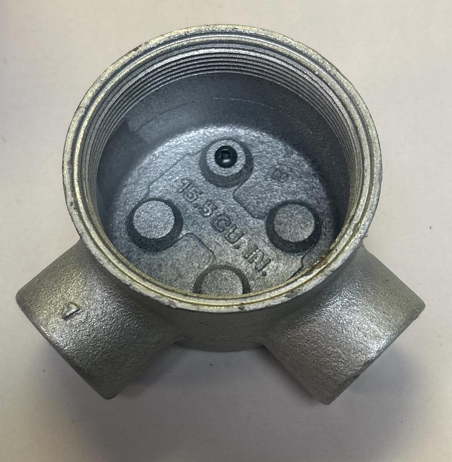 CROUSE HINDS,GUAL36,CONDUIT OUTLET BOX W/ COVER NOS