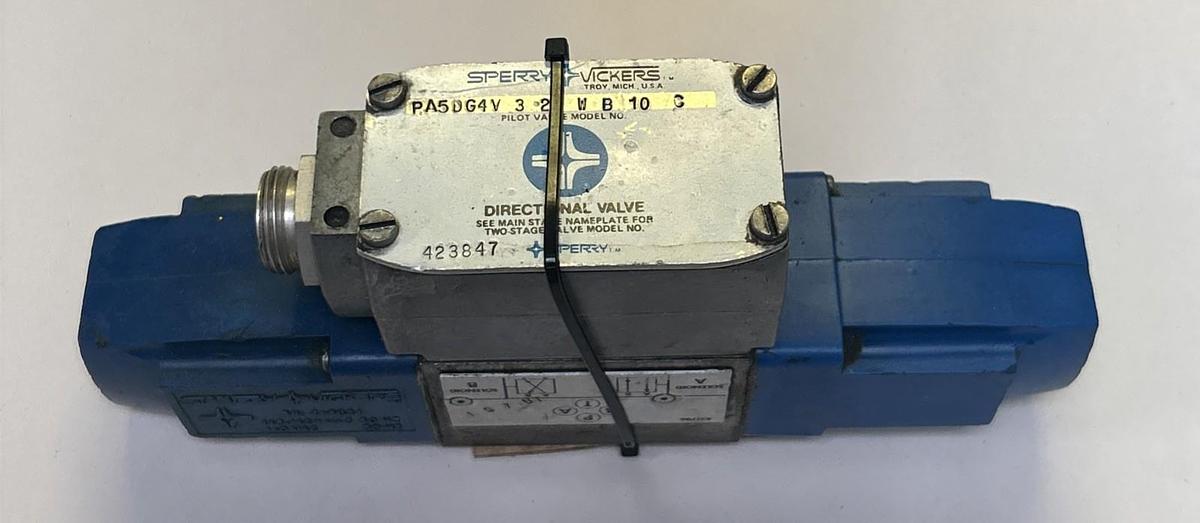 Used VICKERS,PA5DG4V32NWB10C,DIRECTIONAL VALVE