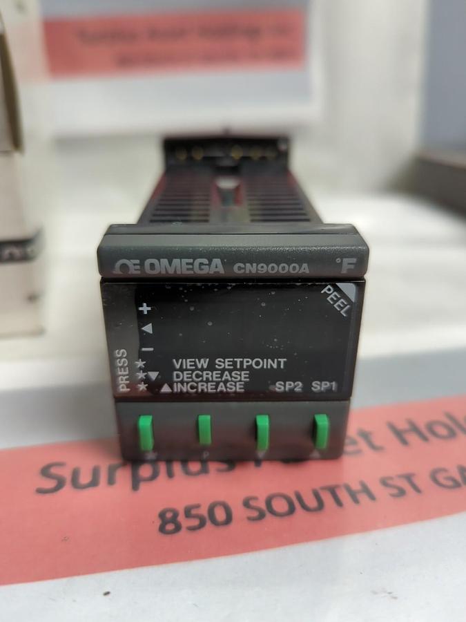 OMEGA,CN9111A,TEMP CONTROLLER/RELAY CN9000A NOS