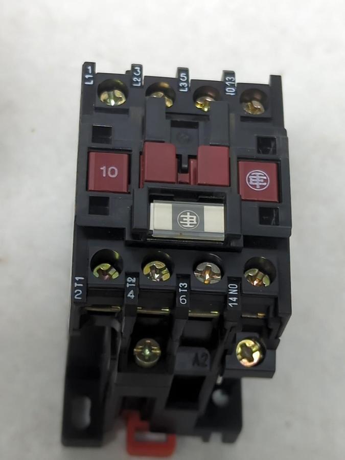 Used TELEMECANIQUE,LC1-D123,CONTACTOR 25A 660V PRE-OWNED