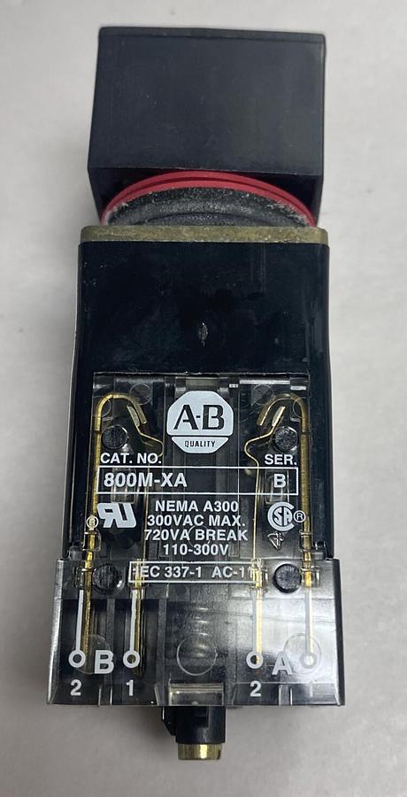 ALLEN BRADLEY,800MB-CPA16XA,Illuminated Push Button NOS