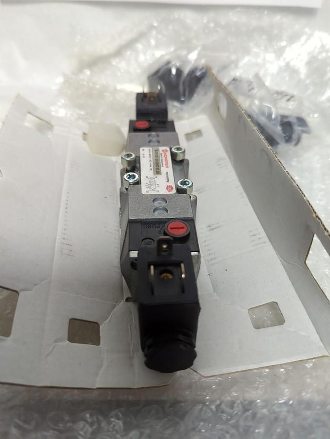 NORGREN,SXE9673A600013JB,PNEUMATIC SOLENOID VALVE NOS