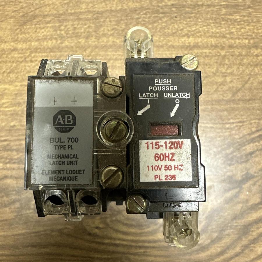 Used Allen Bradley,700-P400A1,Relay Ser.D W/700-PL400A1 / 700-PLLA1 Ser.D