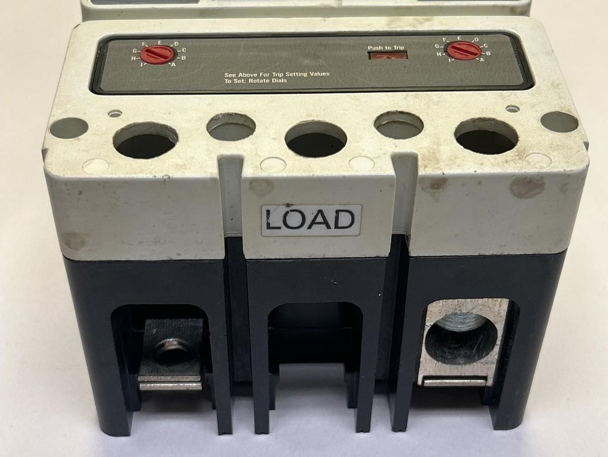 Used CUTLER-HAMMER,HM2P400X5W,CIRCUIT BREAKER 400A 600V 2P