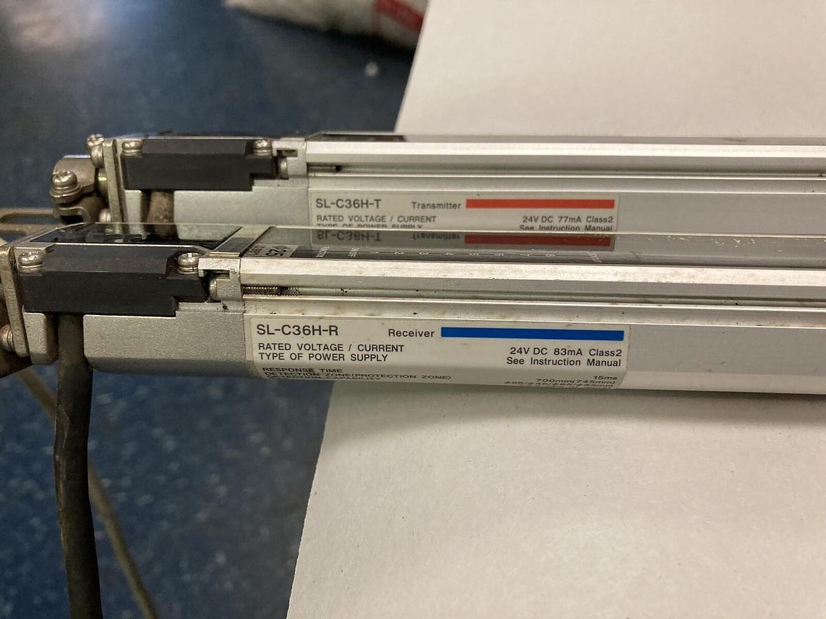 Used Keyence Sensor,SL-C36H,Light Curtain Transmitter with Receive 700MM 24V