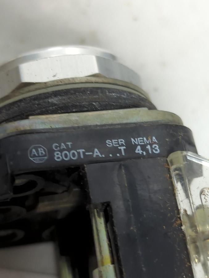 Used ALLEN BRADLEY,800T-A,SERIES T GREEN PUSHBUTTON PRE-OWNED