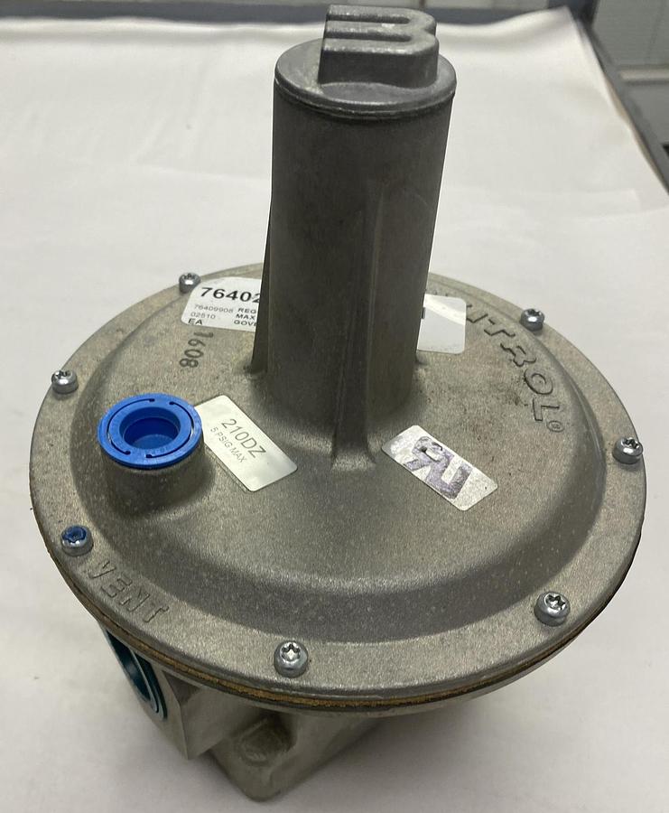 Maxitrol,210DZ,Gas Regular 1 INCH 5 PSI NOS