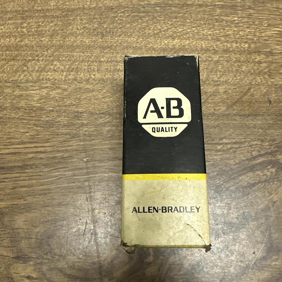 Allen Bradley,800M-XA,Contact Block NOS