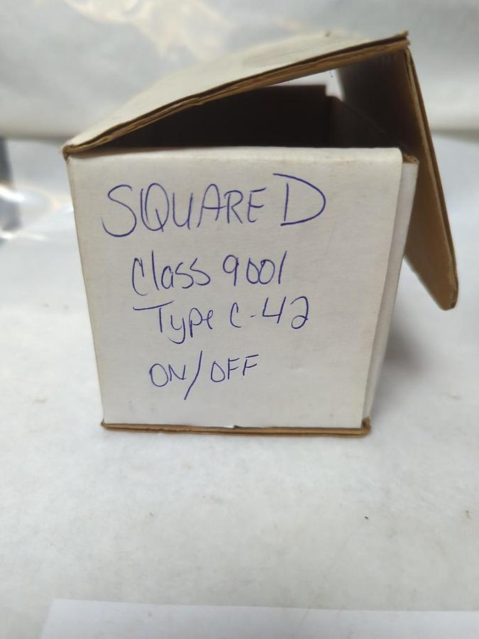 Used SQUARE D,9001 TYPE C-42,ON/OFF CONTROL SWITCH PRE-OWNED