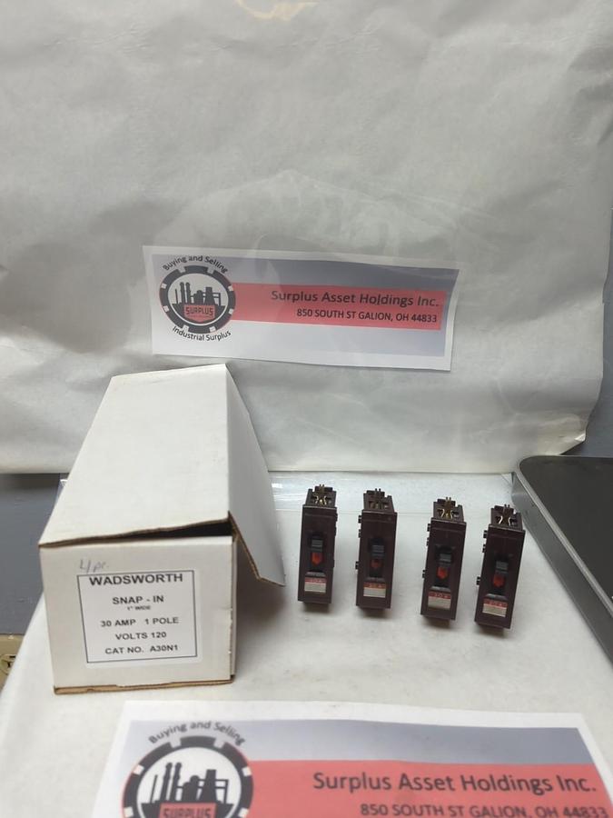 Used WADSWORTH,A30N1,CIRCUIT BREAKER 30 AMP 1-POLE LOT OF 4 PRE-OWNED