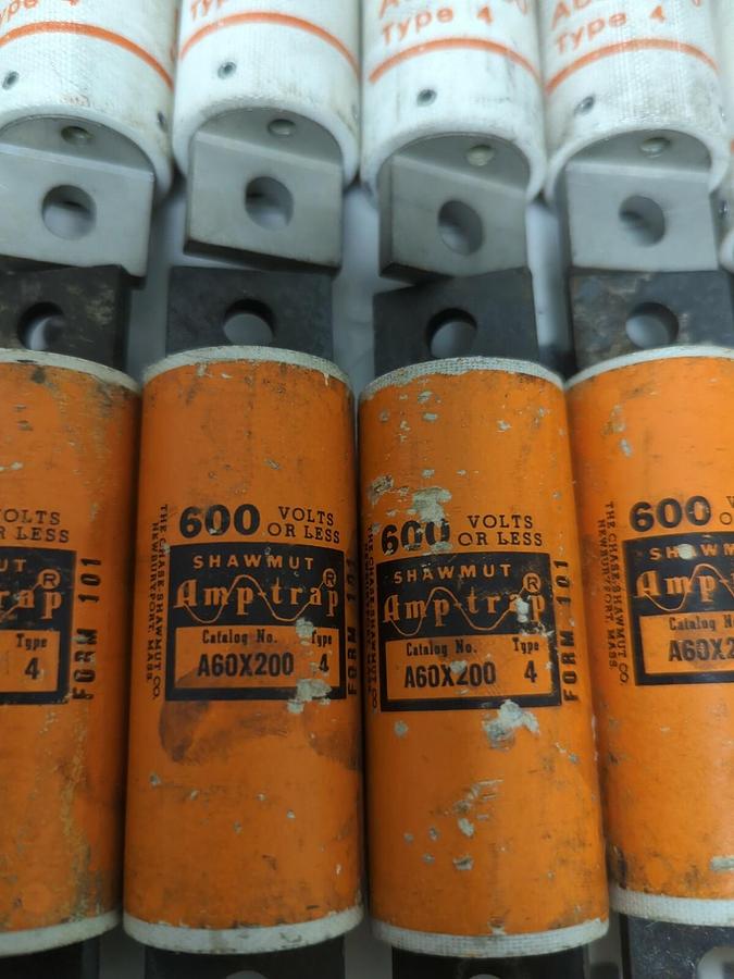 SHAWMUT,A60X200,AMP-TRAP SEMICONDUCTOR FUSE LOT OF 16 NOS