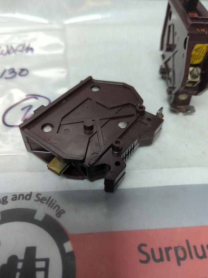 Used WADSWORTH,CTL130,CIRCUIT BREAKER 30 AMP 1-POLE LOT OF 2 PRE-OWNED