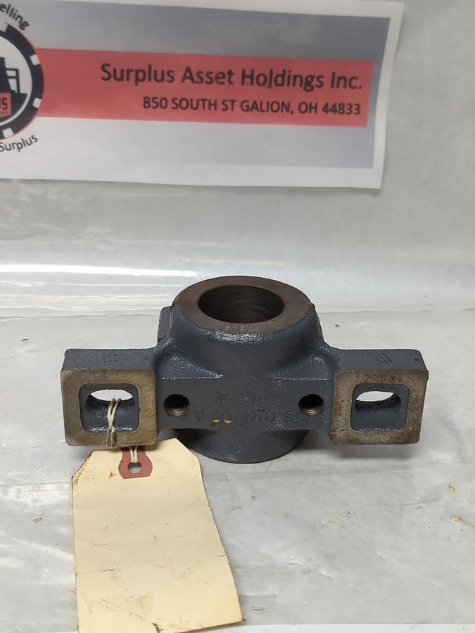 Used BOSTON GEAR,PPB24,PLAIN SLEEVE PILLOW BLOCK BEARING 1-1/2 IN BORE PRE-OWNED