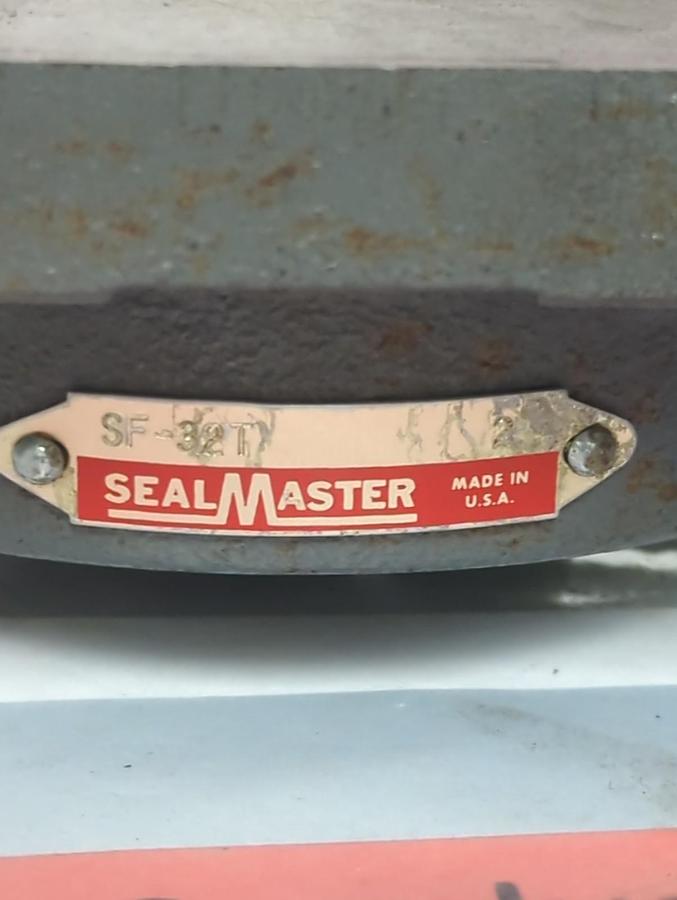 Used SEALMASTER,4-BOLT FLANGE BEARING 2 INCH BORE PRE-OWNED