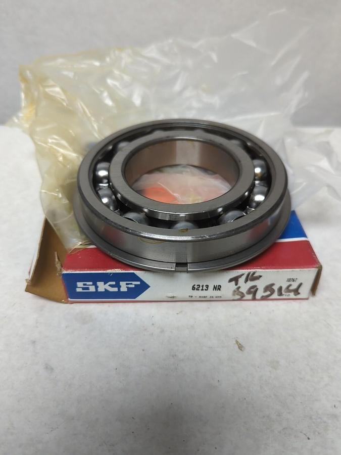 SKF,6213 NR,DEEP GROOVE BALL BEARING WITH SNAP RING NOS