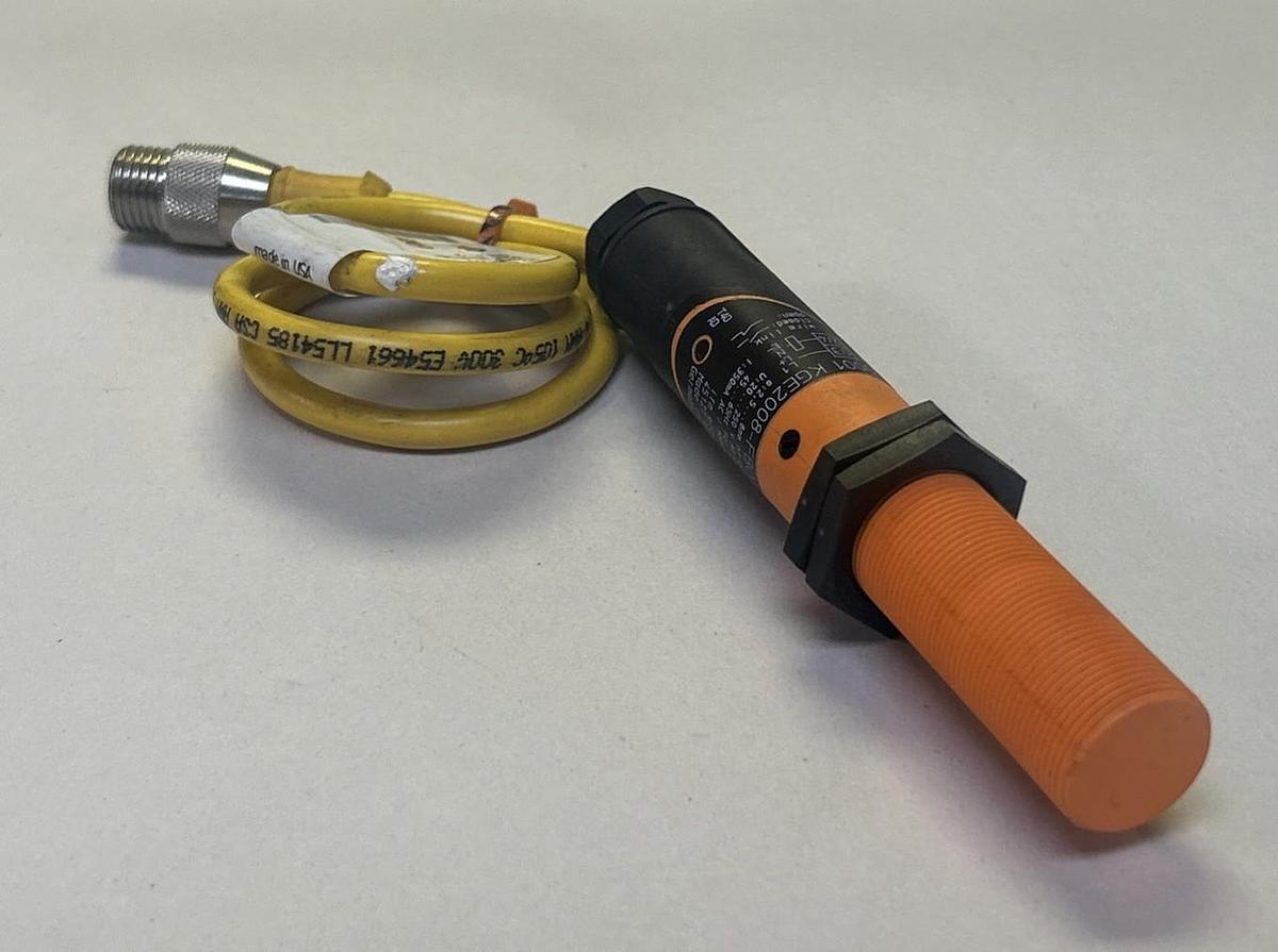 Used IFM EFECTOR,KGE2008-FB0A,PROXIMITY SWITCH