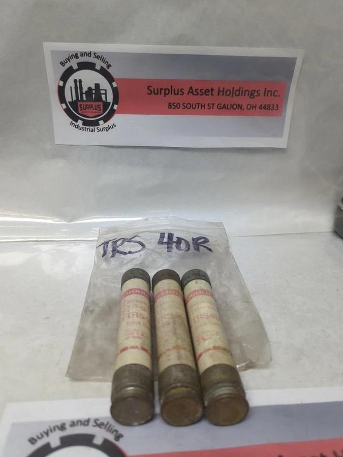 Used GOULD SHAWMUT,TRS-40R,TRI-ONIC 40 AMP FUSE LOT OF 3 PRE-OWNED