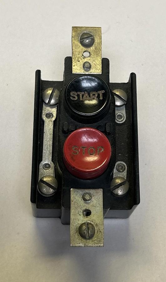 Used CUTLER-HAMMER,10250H2747A,START / STOP PUSH BUTTON