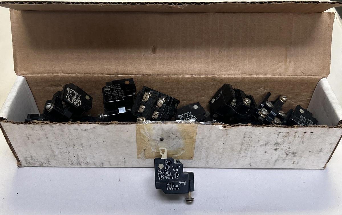 Used ALLEN BRADLEY,1495-N12,AUXILIARY CONTACT LOT OF 14
