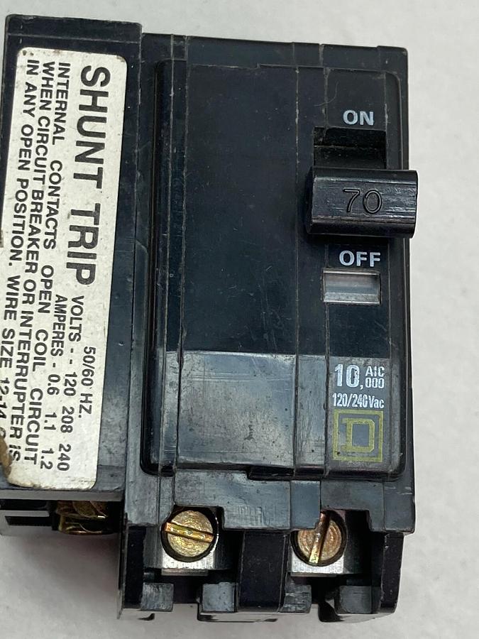 Used Square D,QOB2701021,2-Pole Bolt-On Circuit Breaker 120/240Vac