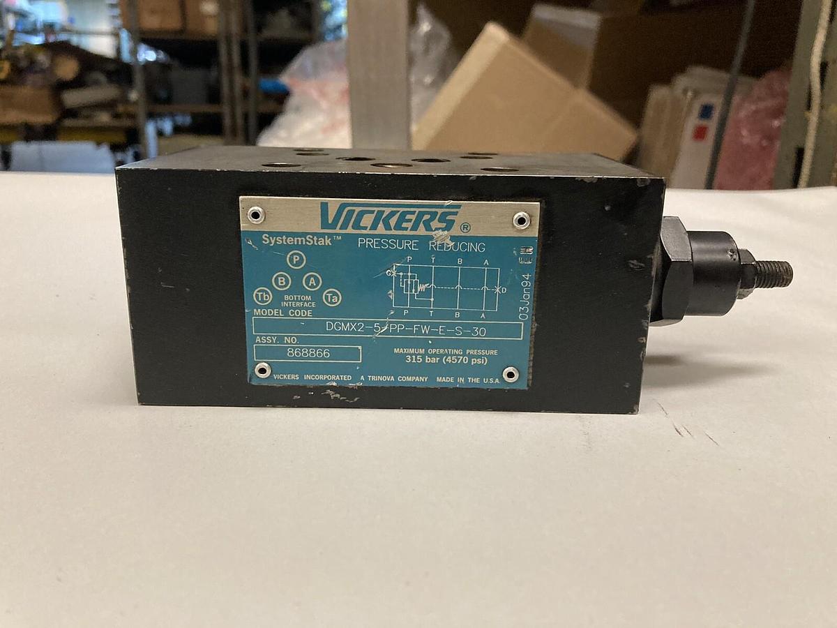 Used Vickers,DGMX2-5-PP-FW-E-S-30,Pressure Valve