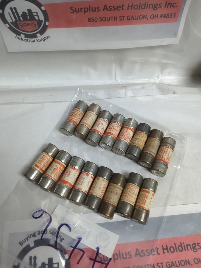 Used CHASE SHAWMUT,A4J6,AMP-TRAP 6 AMP FUSE LOT OF 16 PRE-OWNED
