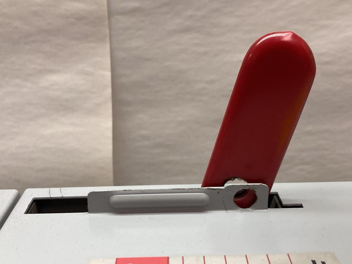 GE,ADS36060HD,Fusible Panelboards Switch Unit 60A 600V 50HP 3P Spectra Series