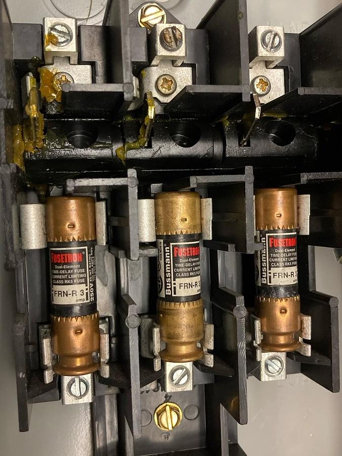 Eaton Cutler-Hammer,DG321NGB,General Duty Fuse Safety Switch