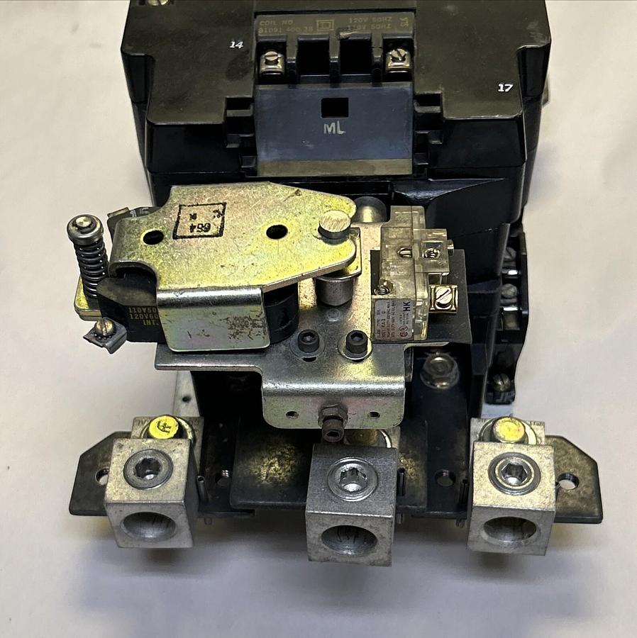 Used SQUARE D,8903SV011,LIGHTING CONTACTOR 200A 600V