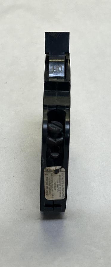 Used FEDERAL PACIFIC,NC115,CIRCUIT BREAKER 15A 120/240V 1P