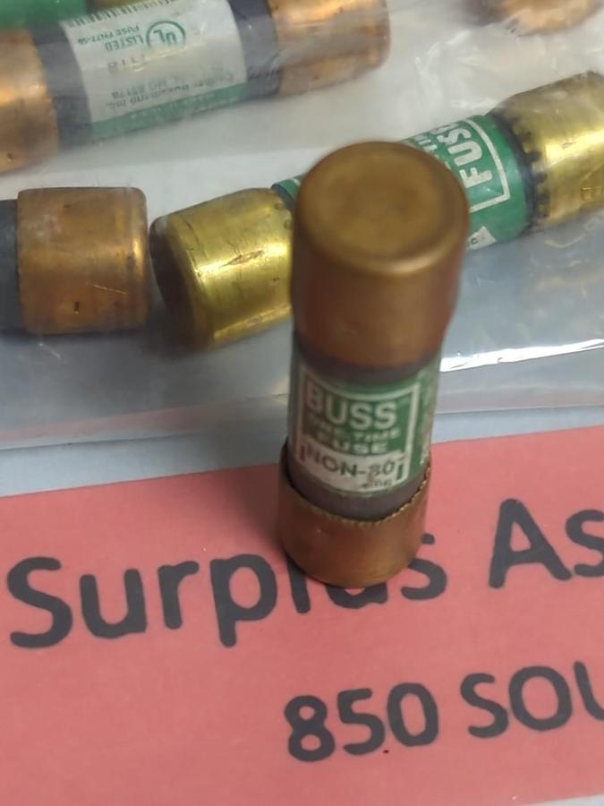 Used BUSS,NON-30,ONE-TIME 30 AMP FUSE LOT OF 27 PRE-OWNED