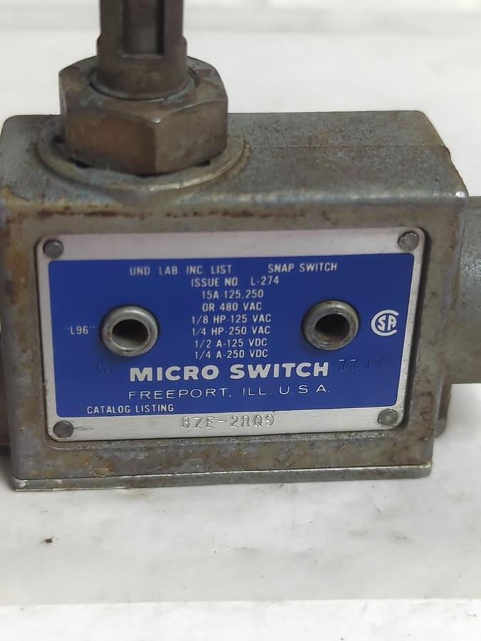 Used MICRO SWITCH,BZE6-2809,LIMIT SWITCH LOT OF 2 USED