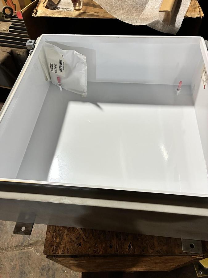 nVENT HOFFMAN,A242408LP,METAL CONTROL PANEL ENCLOSURE 24"X24"X8"
