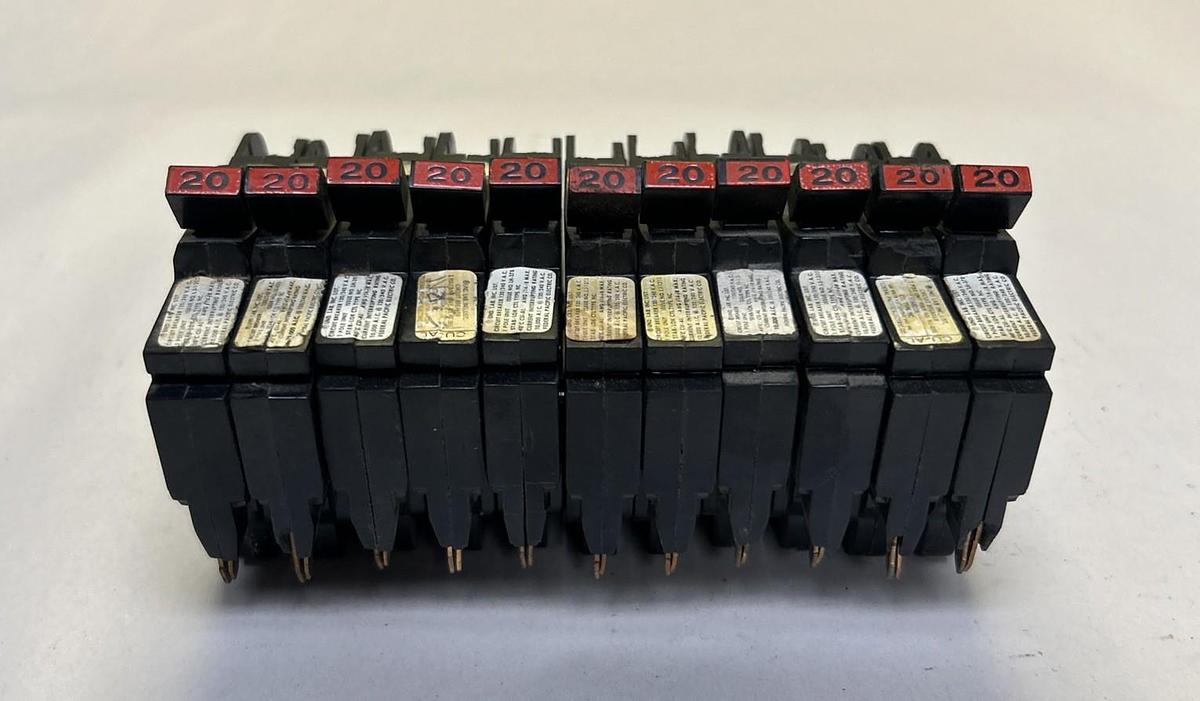 Used FEDERAL PACIFIC,NC120,CIRCUIT BREAKER 20A 120/240V 1P LOT OF 11