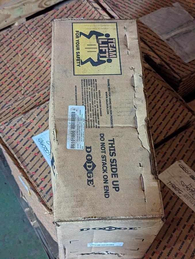 DODGE,044020 H2S-520-USAF,2-BOLT PILLOW BLOCK HOUSING NOS