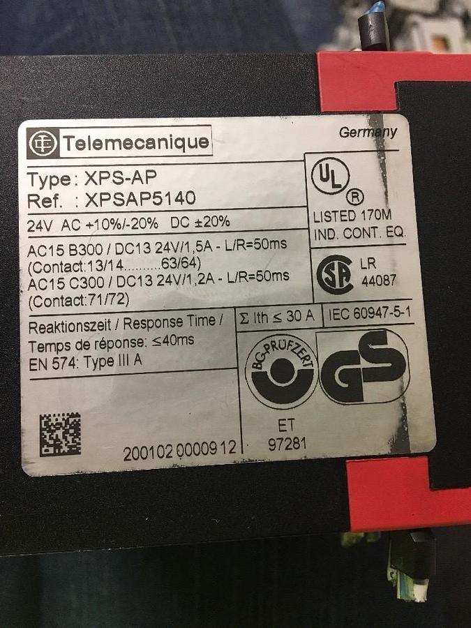 Used TELEMECANIQUE,XPS-AP / XPSAP5140,24V AC SAFETY RELAY