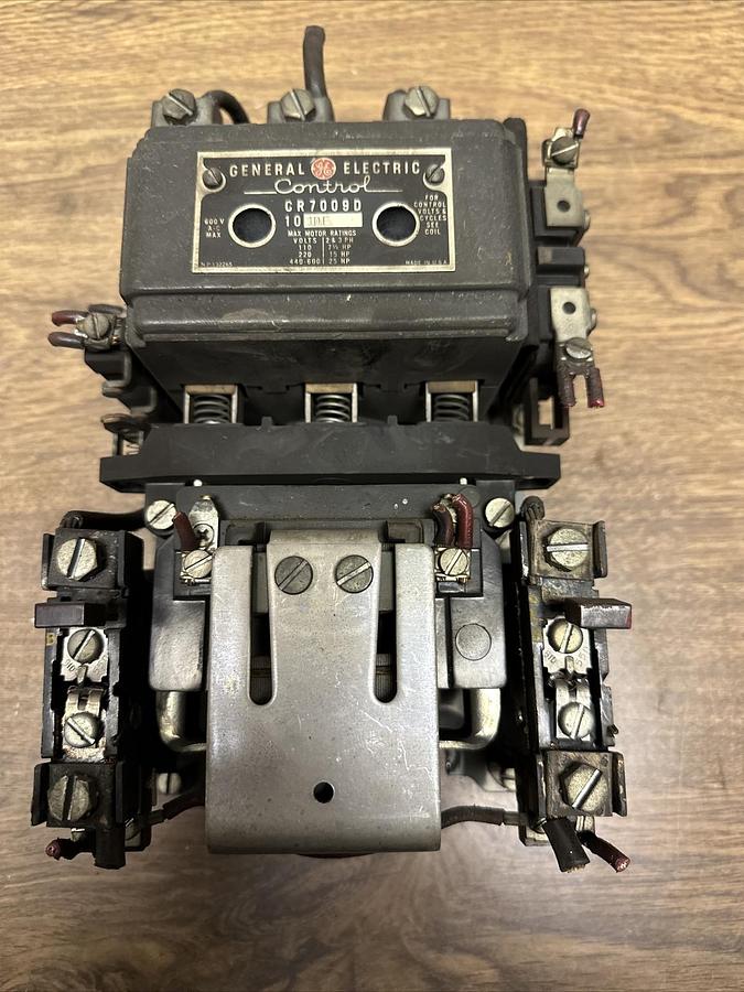 Used GE,CR7009D101DF,Size 2 Starter